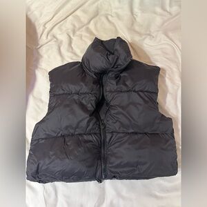 SHEIN Black Puffer Vest
